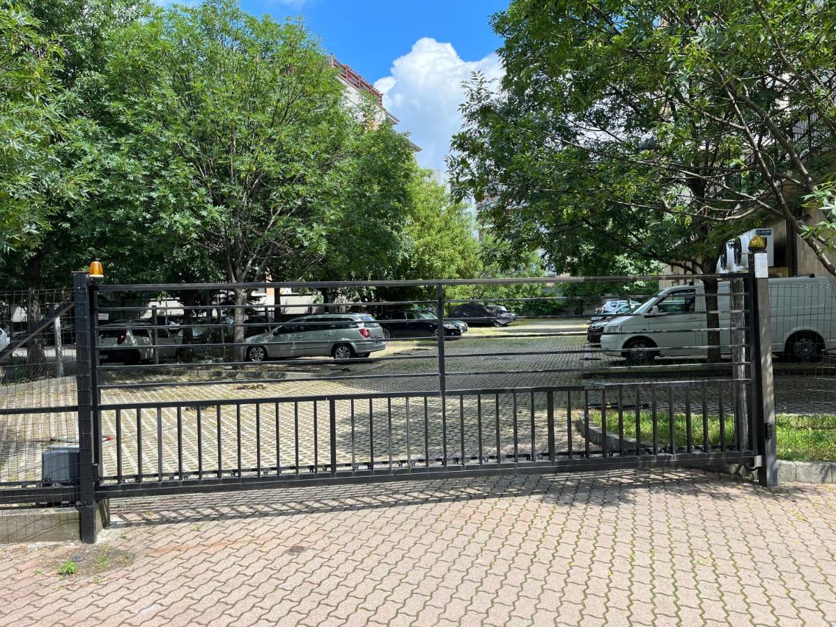 Lovely Home - Free Parking ブダペスト エクステリア 写真
