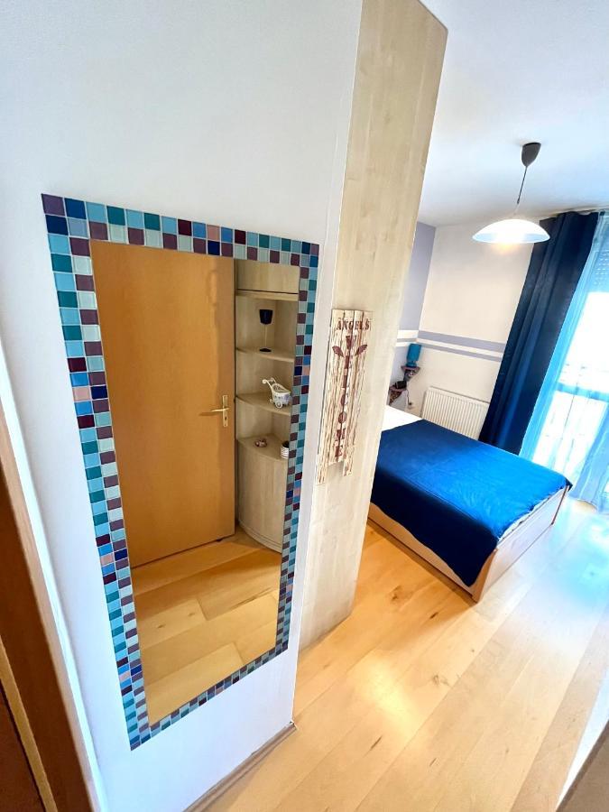 Lovely Home - Free Parking ブダペスト エクステリア 写真